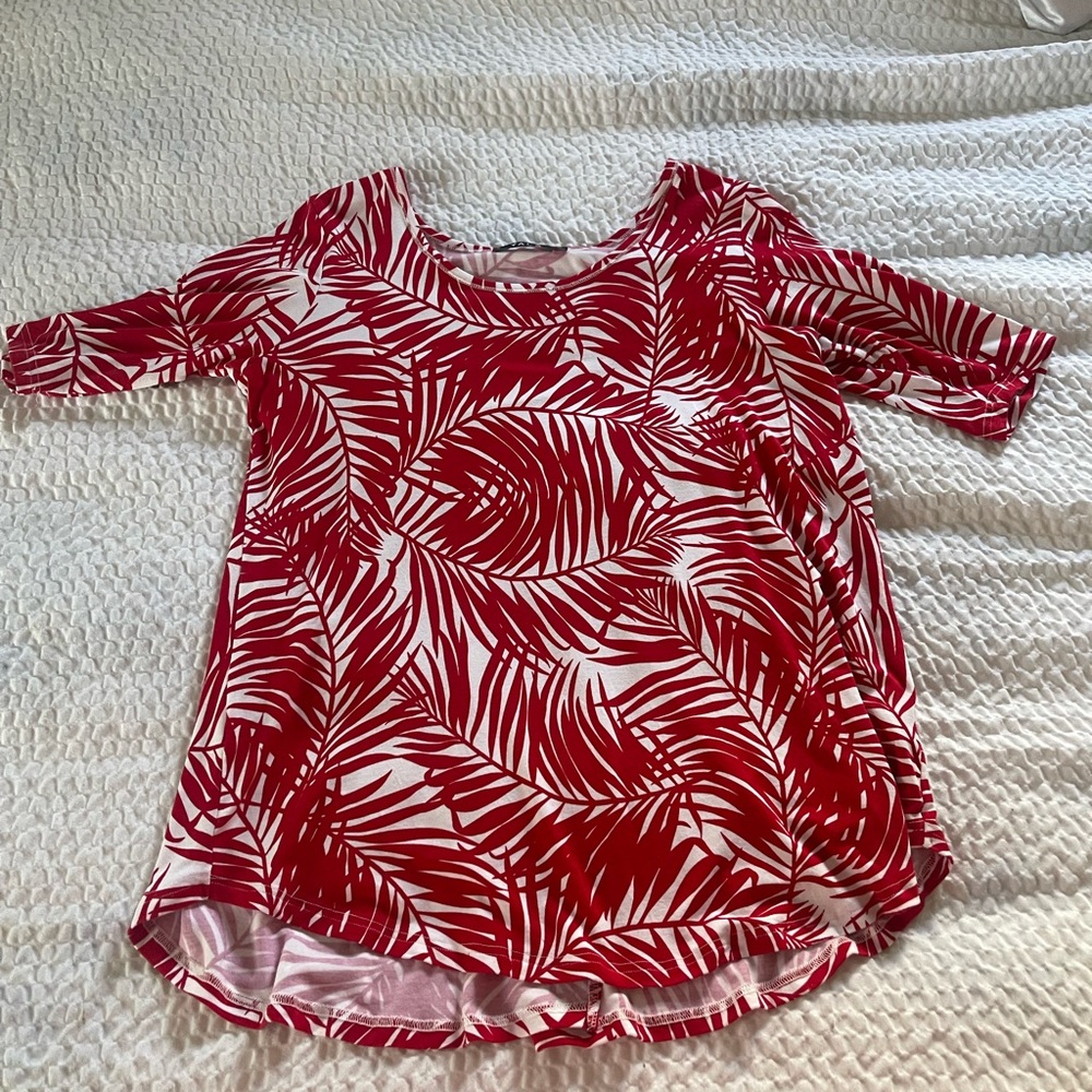 NWOT Red and White Leaf Print Women's Top and matching red joggers.